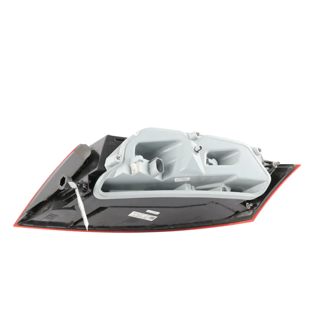 Lampa Tylna Lewa Klapa Bagażnika do Audi TT 8J o numerze 8J0945095C Audi TT 8J Lampa Tylna Lewa Klapa Bagażnika - SKU 8J0945095C - Numer Części 8J0945095C