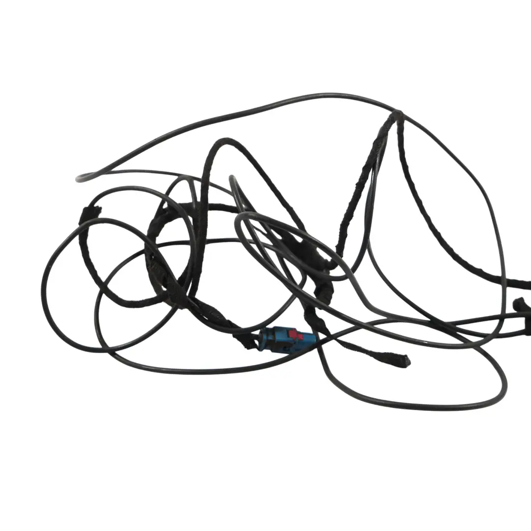 Antena Techo Tiburón Plata Hielo Metalizado X7W para Audi TT 8J con número de pieza 8J8035503F Audi TT 8J Antena Techo Tiburón Plata Hielo Metalizado X7W - SKU 8J8035503F-ICS - Número de pieza 8J8035503F