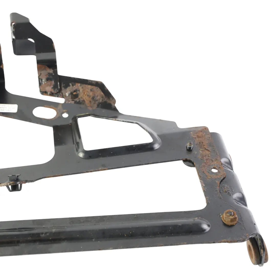 Supporto Staffa Montaggio Radiatore Superiore Sinistro per Audi RS4 B8 con numero di parte 8K0121259 Audi RS4 B8 Supporto Staffa Montaggio Radiatore Superiore Sinistro - SKU 8K0121259 - Numero di parte 8K0121259