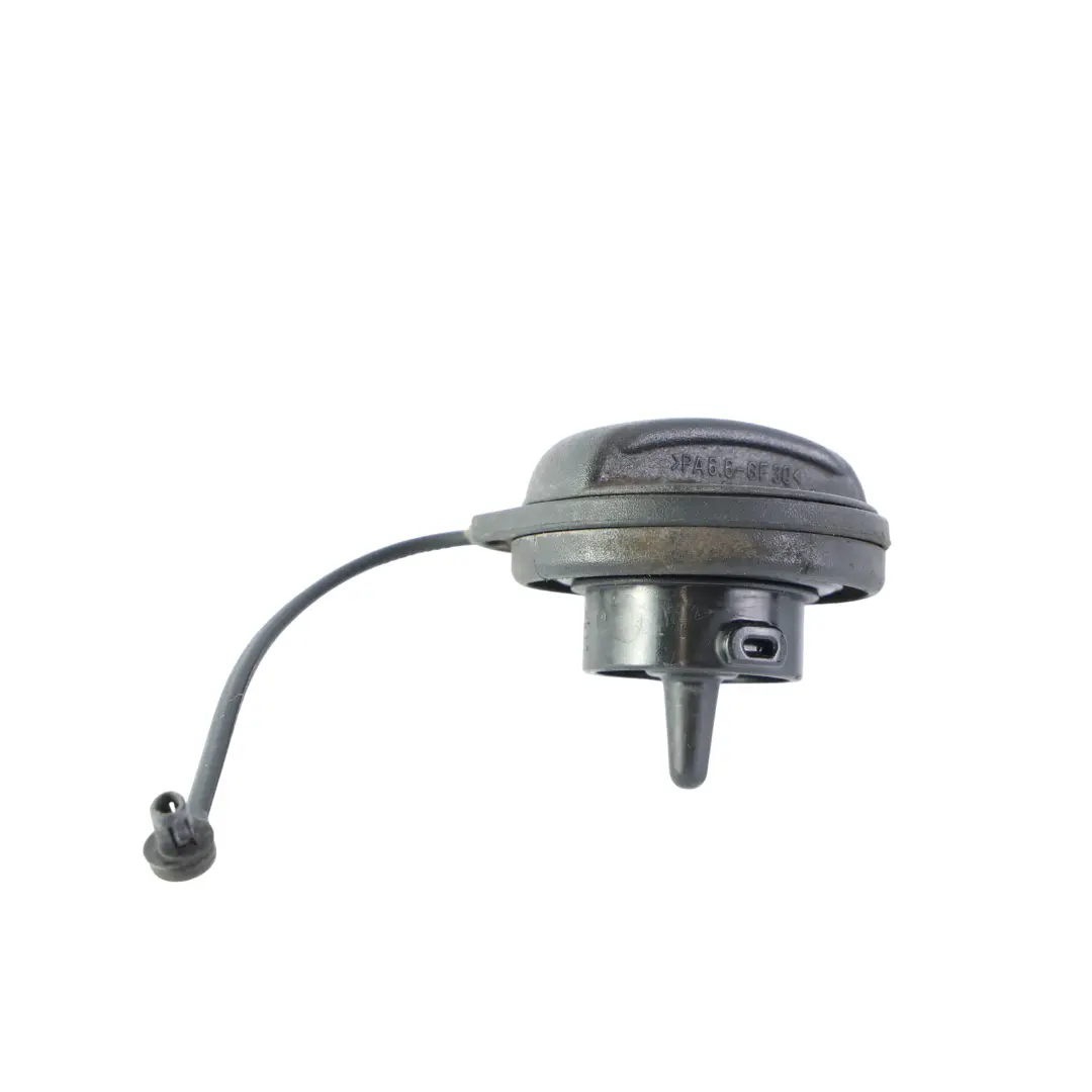 Audi A4 B8 A5 8T Tankdeckel Verschluss Benzin - SKU 8K0201550A - Teilenummer 8K0201550A
