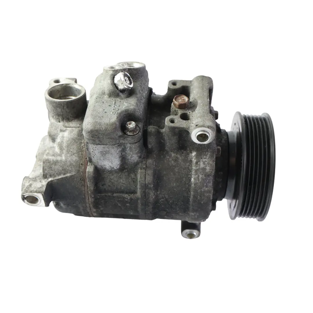 8K A5 S5 8F Sprężarka Klimatyzacji Diesel do Audi A4 S4 o numerze 8K0260805E Audi A4 S4 8K A5 S5 8F Sprężarka Klimatyzacji Diesel - SKU 8K0260805E - Numer Części 8K0260805E