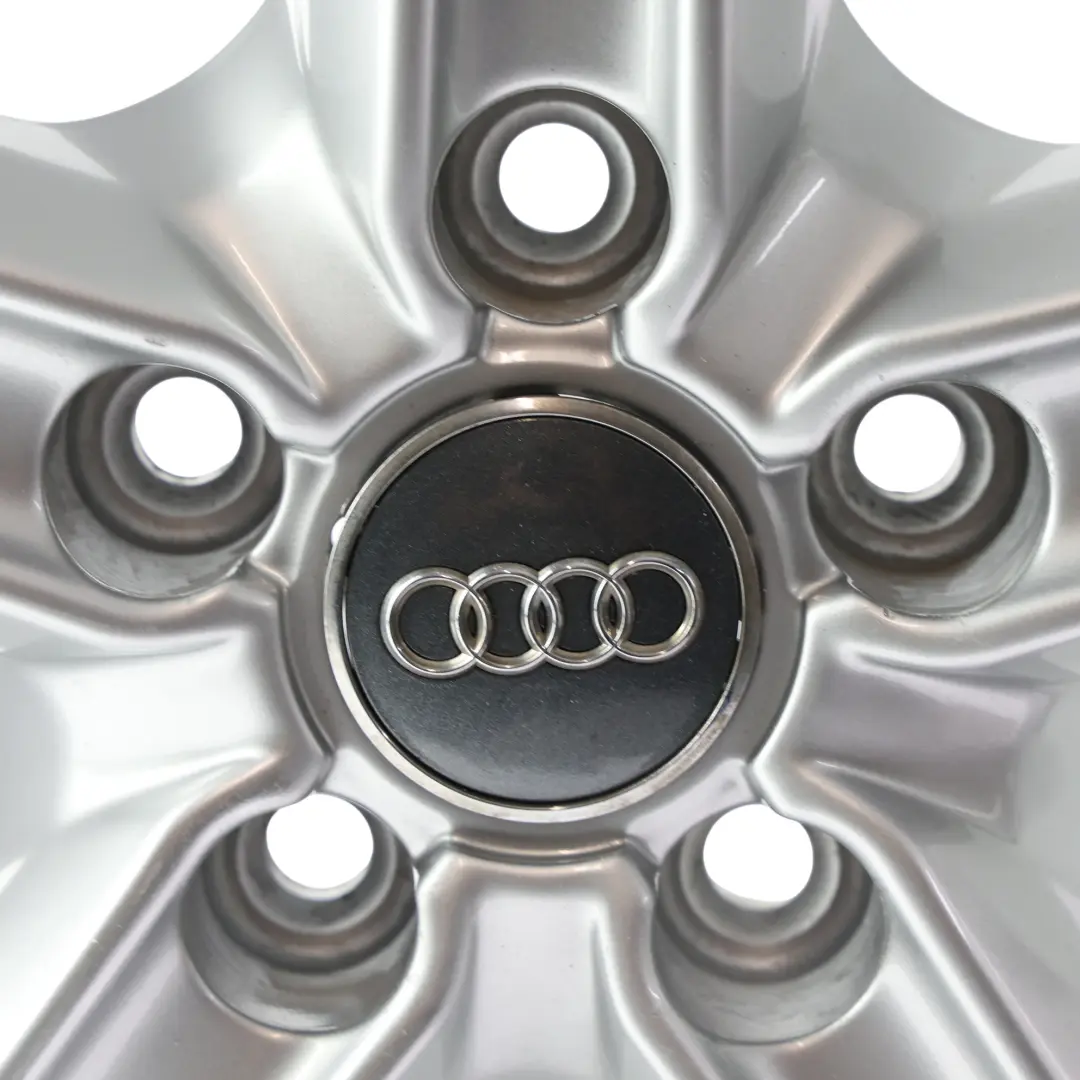 Audi A4 B8 8K Felga Aluminiowa Srebrna 17" ET:45 7,5J - SKU 8K0601025CE-1 - Numer Części 8K0601025CE