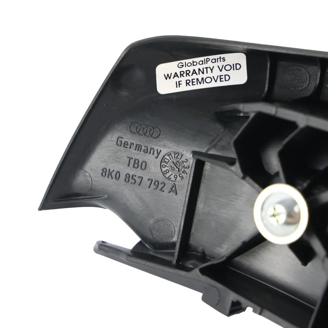 Guide Ceinture Sécurité Cache Plastique Arrière Droit pour Audi A4 RS4 B8 à propos du numéro de pièce 8K0857792A Audi A4 RS4 B8 Guide Ceinture Sécurité Cache Plastique Arrière Droit - SKU 8K0857792A - Numéro de pièce 8K0857792A