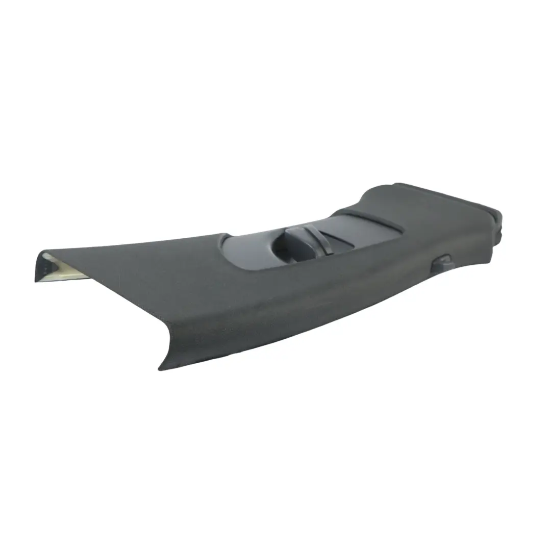 Rivestimento Montante B Destro Superiore Pannello Nero per Audi A4 B8 con numero di parte 8K0867282B Audi A4 B8 Rivestimento Montante B Destro Superiore Pannello Nero - SKU 8K0867282B - Numero di parte 8K0867282B