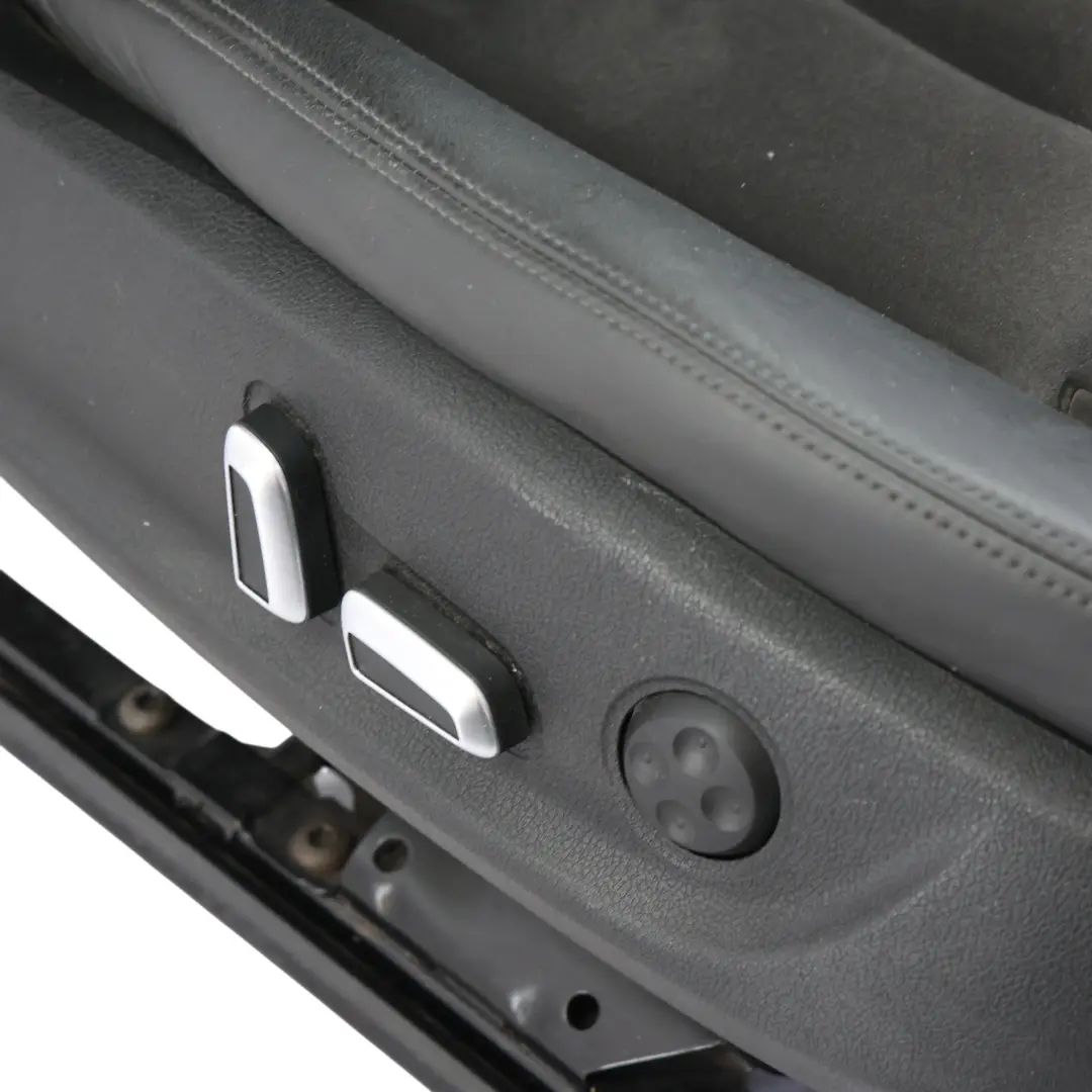 Siège Sport Avant Droit Alcantara Nappa Noir Soul pour Audi RS4 B8 Avant à propos du numéro de pièce 8K0881806CK Audi RS4 B8 Avant Siège Sport Avant Droit Alcantara Nappa Noir Soul - SKU 8K0881806CK-2 - Numéro de pièce 8K0881806CK