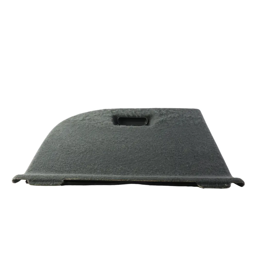 Rivestimento Bagagliaio Pannello Posteriore Sinistro per Audi A4 B8 con numero di parte 8K9863989 Audi A4 B8 Rivestimento Bagagliaio Pannello Posteriore Sinistro - SKU 8K9863989 - Numero di parte 8K9863989