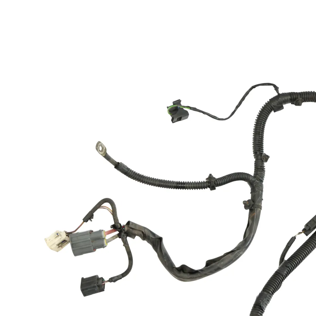 Mk2 Engine Bay Under Bonnet Fuse Box Wiring Petrol to Ford Focus with Part number 8M5T-14K733-ULA Ford Focus Mk2 Engine Bay Under Bonnet Fuse Box Wiring Petrol - SKU RHD-8M5T-14K733-ULA - Part number 8M5T-14K733-ULA