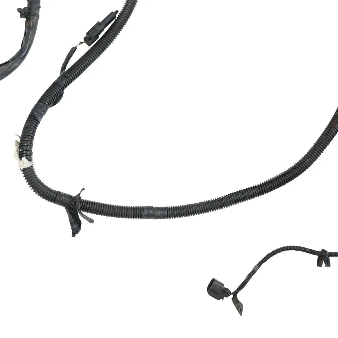 Ford Focus Mk2 Engine Bay Under Bonnet Fuse Box Wiring Petrol - SKU RHD-8M5T-14K733-ULA - Part number 8M5T-14K733-ULA