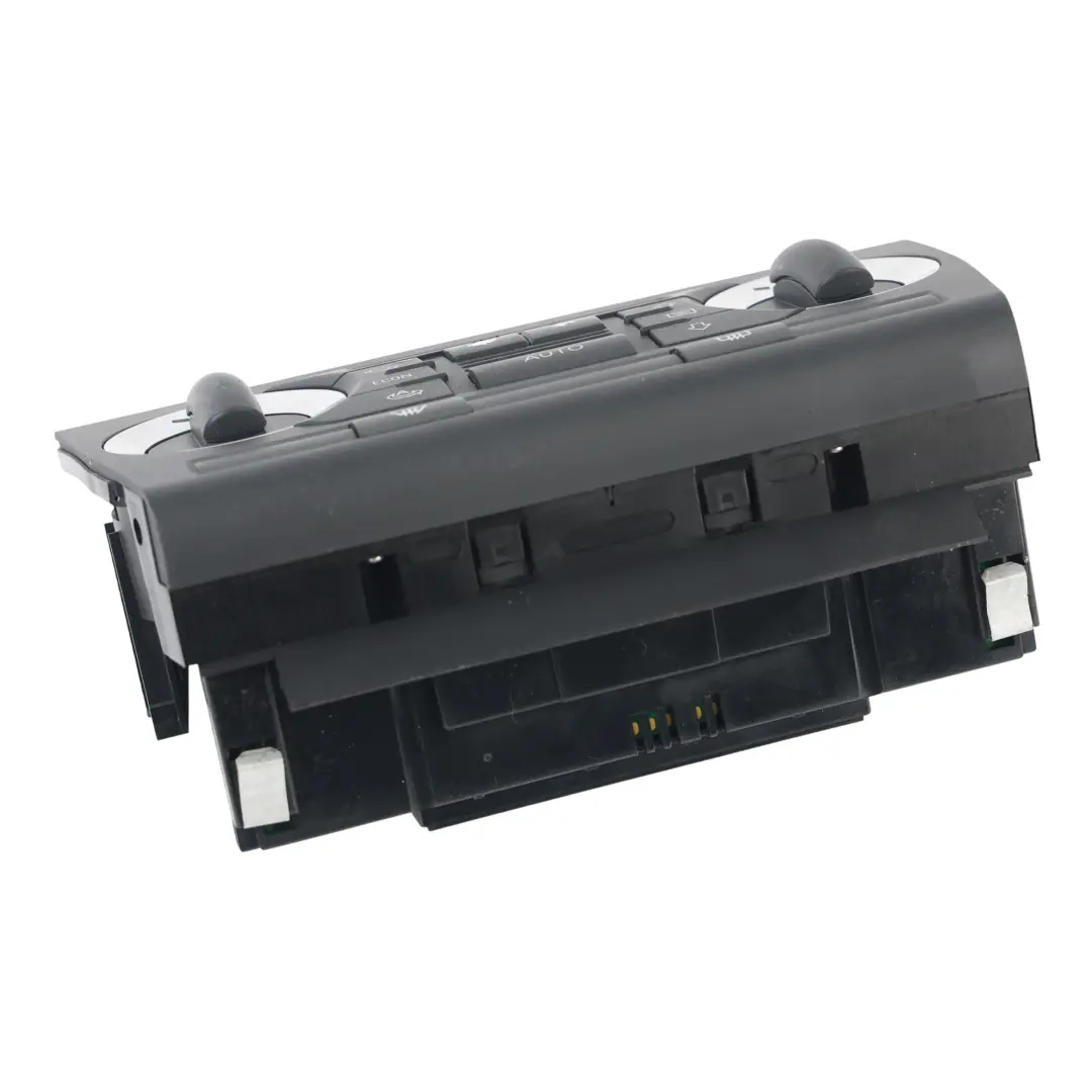 Pannello Controllo Climatizzatore Aria Condizionata per Audi A3 8P con numero di parte 8P0820043AC Audi A3 8P Pannello Controllo Climatizzatore Aria Condizionata - SKU 8P0820043AC-1 - Numero di parte 8P0820043AC