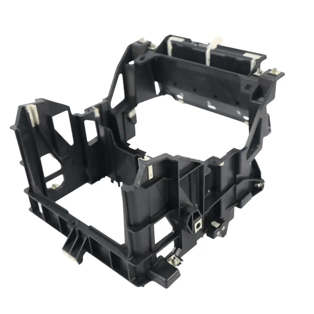 Audi A3 8P Soporte Base Consola Central Instrumento - SKU 8P0858005D - Número de pieza 8P0858005D