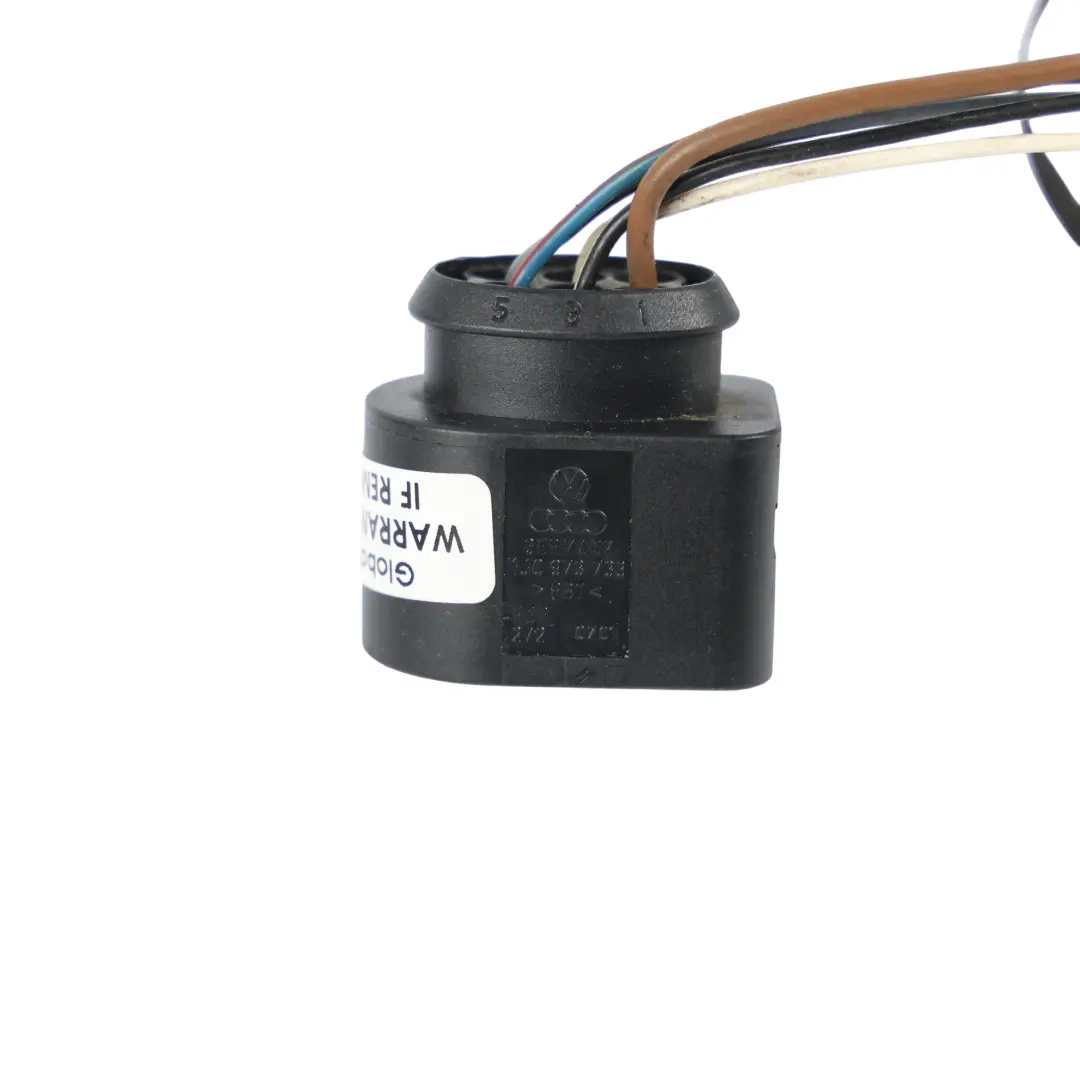 Kabel Stecker Rückleuchte Hinten Links für Audi A3 8P mit Teilenummer 8P0945095A Audi A3 8P Kabel Stecker Rückleuchte Hinten Links - SKU 8P0945095A-3 - Teilenummer 8P0945095A