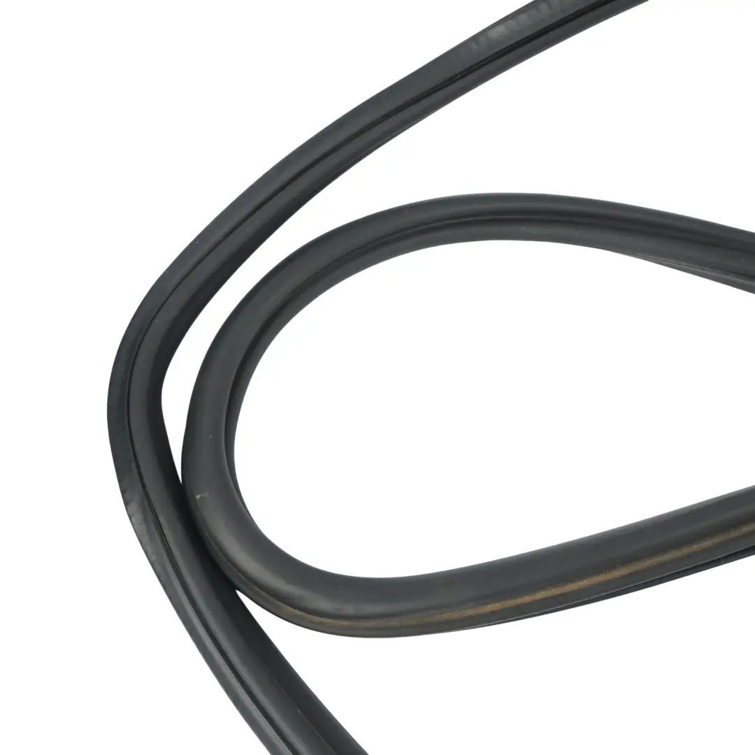 Guarnizione Gomma Portellone Posteriore per Audi A3 8P 5 Porte con numero di parte 8P4827705A Audi A3 8P 5 Porte Guarnizione Gomma Portellone Posteriore - SKU 8P4827705A - Numero di parte 8P4827705A