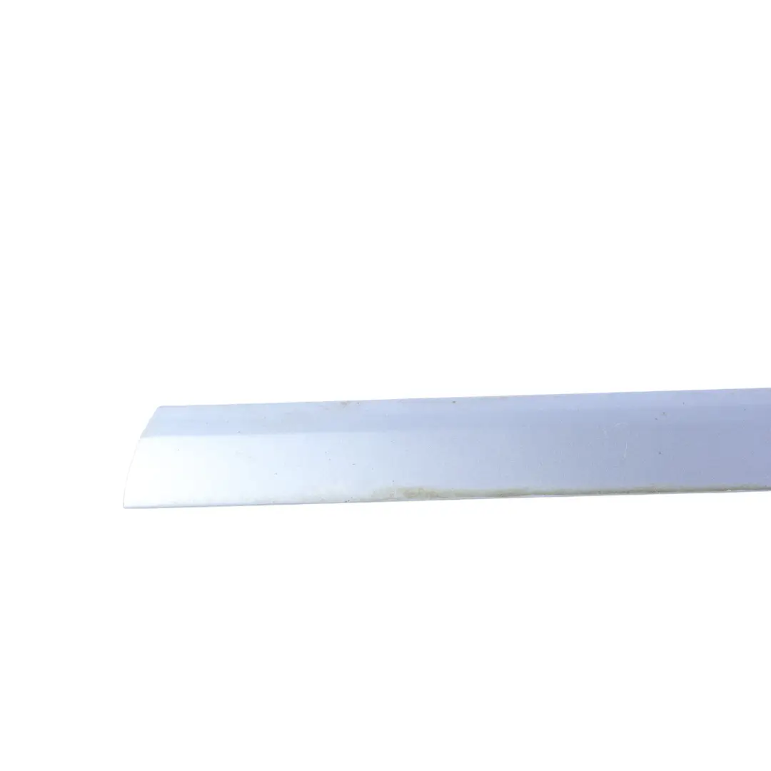 Audi A3 8P Moldura Puerta Trasera Derecha Plata Akoya Metalizado Y7H - SKU 8P4853970F-ASI - Número de pieza 8P4853970F