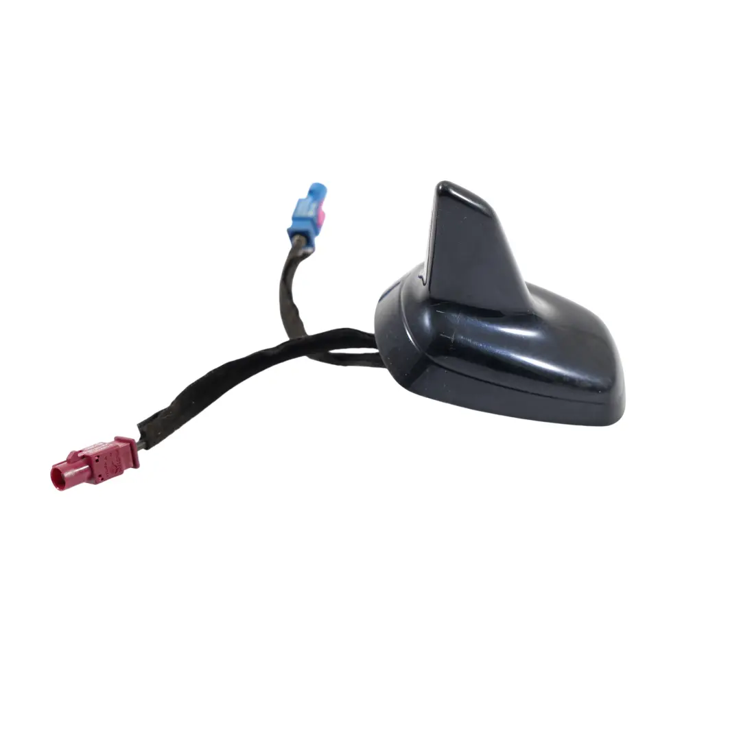 Antenna Tetto Squalo Blu Oceano Effetto Perla Z5A per Audi Q5 8R con numero di parte 8R0035503E Audi Q5 8R Antenna Tetto Squalo Blu Oceano Effetto Perla Z5A - SKU 8R0035503E-OBL - Numero di parte 8R0035503E