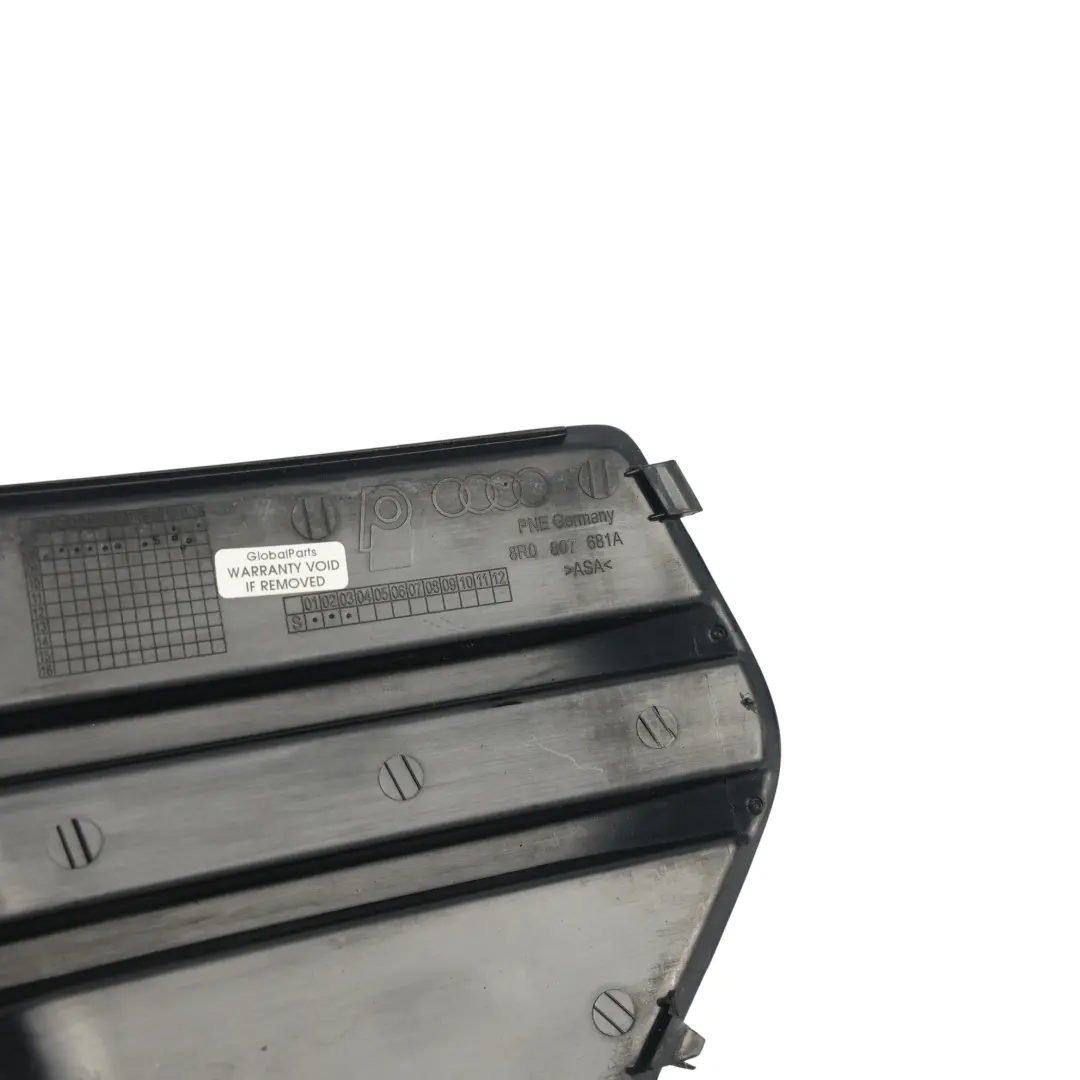Audi Q5 8R Kratka Osłona Światła Przeciwmgielnego Przednia Lewa - SKU 8R0807681A - Numer Części 8R0807681A