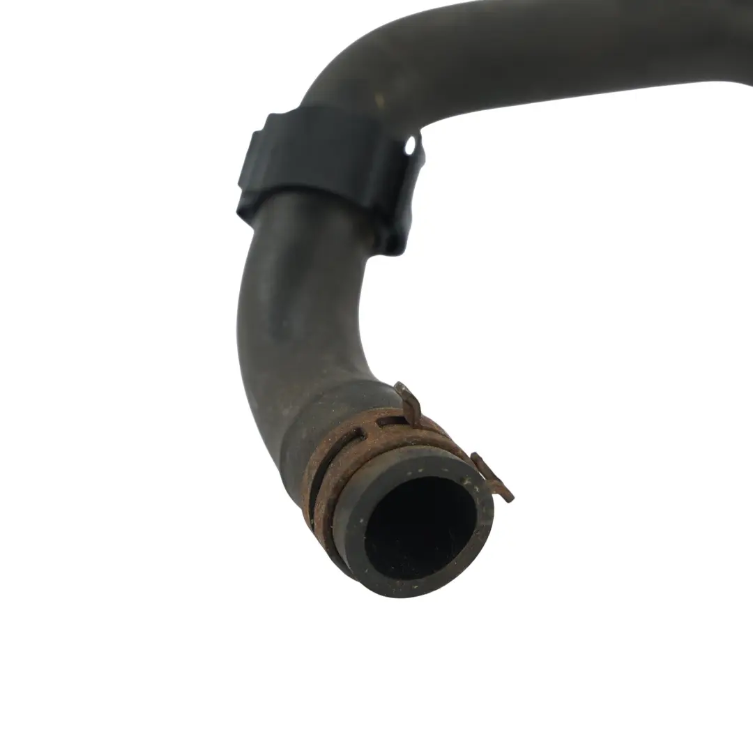 Tubo Flessibile Collegamento Riscaldatore Acqua per Audi Q5 8R con numero di parte 8R0819334E Audi Q5 8R Tubo Flessibile Collegamento Riscaldatore Acqua - SKU 8R0819334E - Numero di parte 8R0819334E