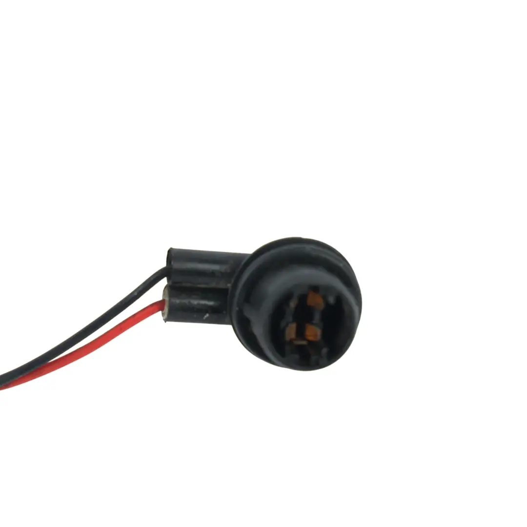 Heckleuchte Lampe Glühbirne Träger für Audi Q5 8R mit Teilenummer 8R0945221A Audi Q5 8R Heckleuchte Lampe Glühbirne Träger - SKU 8R0945221A - Teilenummer 8R0945221A