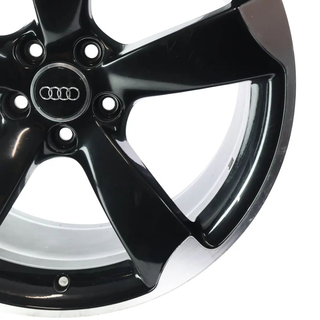 Czarna Felga Aluminiowa Roto 19" 9J ET:33 do Audi A5 8T o numerze 8T0601025CD Audi A5 8T Czarna Felga Aluminiowa Roto 19" 9J ET:33 - SKU 8T0601025CD-2 - Numer Części 8T0601025CD