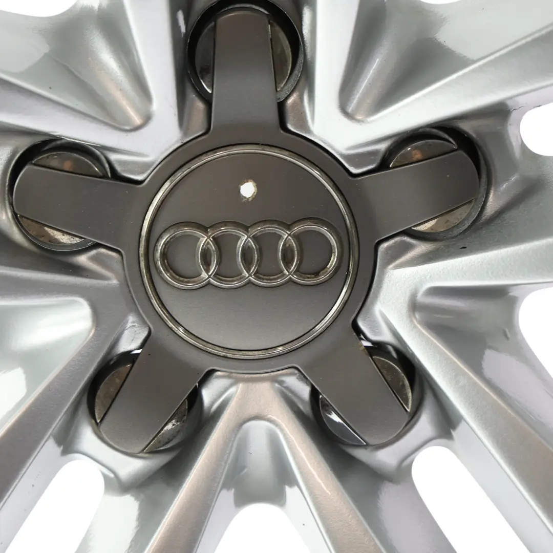 Srebrna Felga Aluminiowa Speedline 19" 8.5J ET:32 do Audi A5 8T o numerze 8T0601025H Audi A5 8T Srebrna Felga Aluminiowa Speedline 19" 8.5J ET:32 - SKU 8T0601025H-5 - Numer Części 8T0601025H