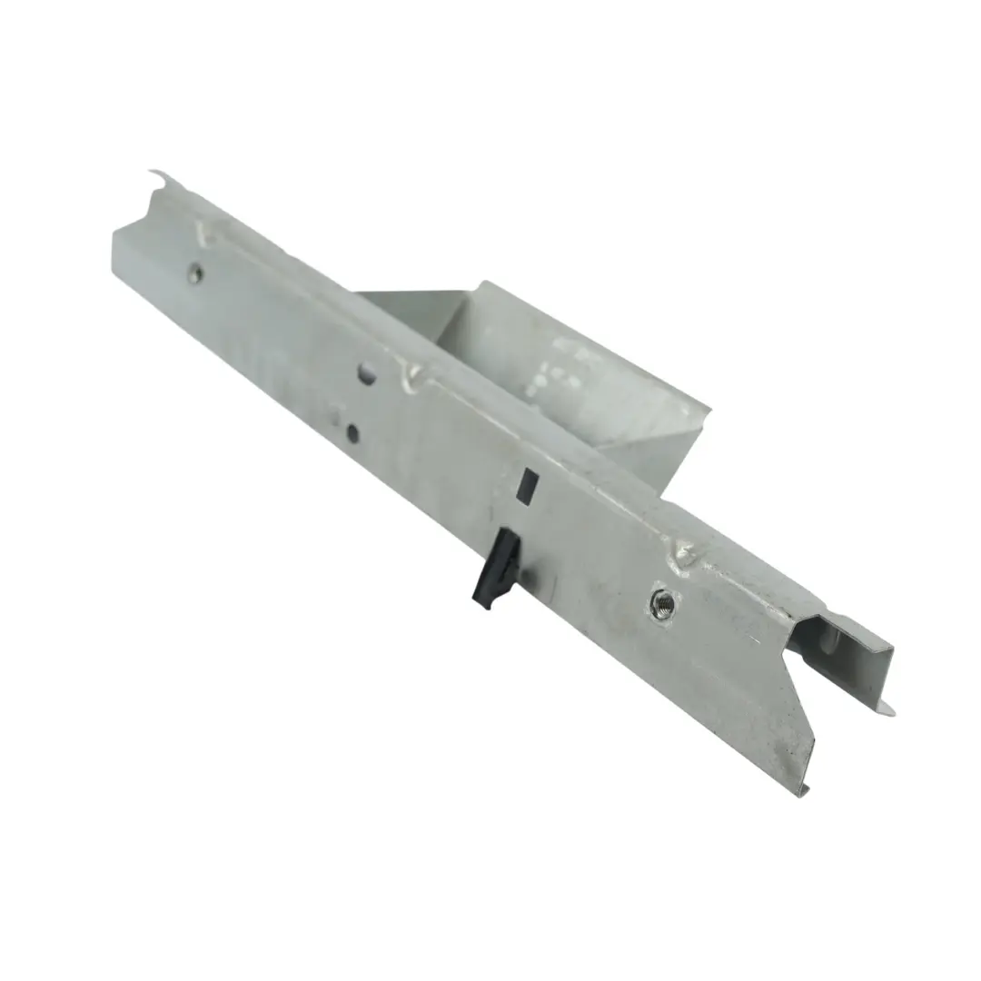 Audi A4 B8 A5 8T Staffa Supporto Maniglia Portellone - SKU 8T0827569C - Numero di parte 8T0827569C