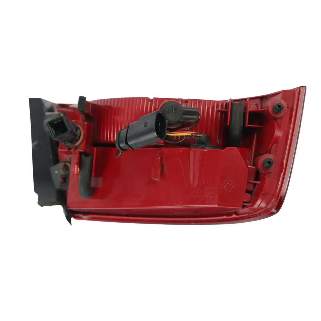 Luz Trasera Lado Exterior Guardabarros Derecho para Audi A5 8T con número de pieza 8T0945096D Audi A5 8T Luz Trasera Lado Exterior Guardabarros Derecho - SKU 8T0945096D-1 - Número de pieza 8T0945096D
