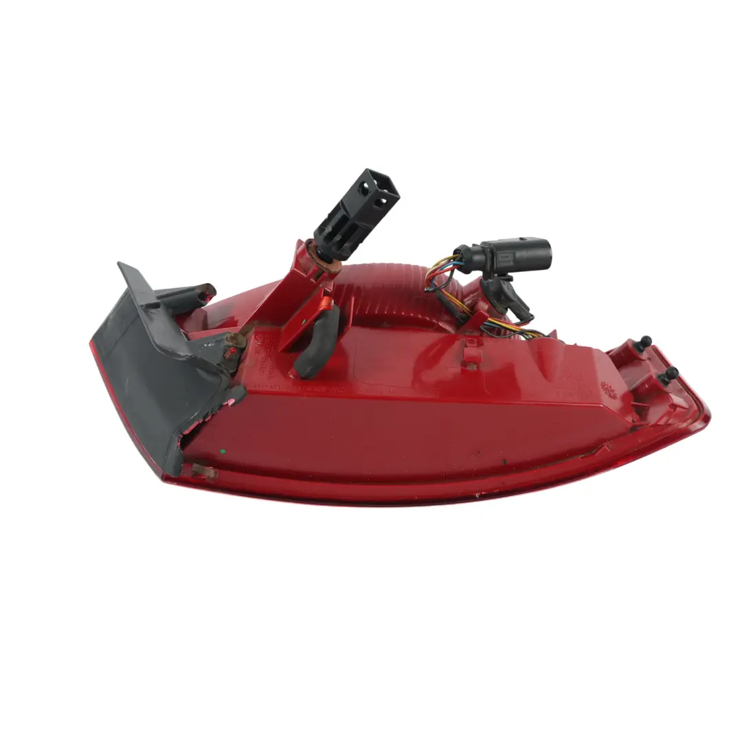 Luz Trasera Lado Exterior Guardabarros Derecho para Audi A5 8T con número de pieza 8T0945096D Audi A5 8T Luz Trasera Lado Exterior Guardabarros Derecho - SKU 8T0945096D-1 - Número de pieza 8T0945096D