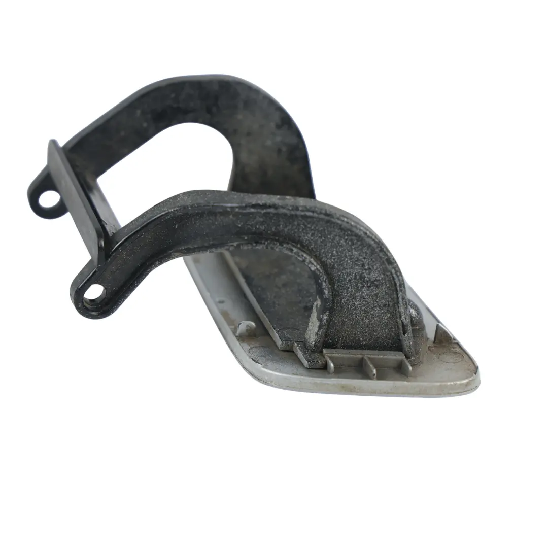 Tapa Cubierta Lavafaros Derecho Plata Hielo X7W D para Audi A5 8T con número de pieza 8T0955276 Audi A5 8T Tapa Cubierta Lavafaros Derecho Plata Hielo X7W D - SKU 8T0955276-ICS - Número de pieza 8T0955276