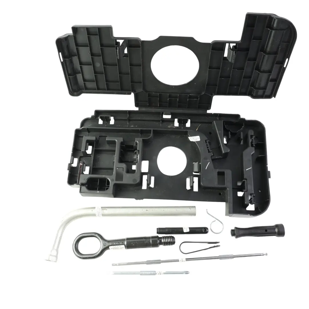 Audi A5 8T Sportback Kit Outils Roue Coffre Avec Étui - SKU 8T8813685A - Numéro de pièce 8T8813685A
