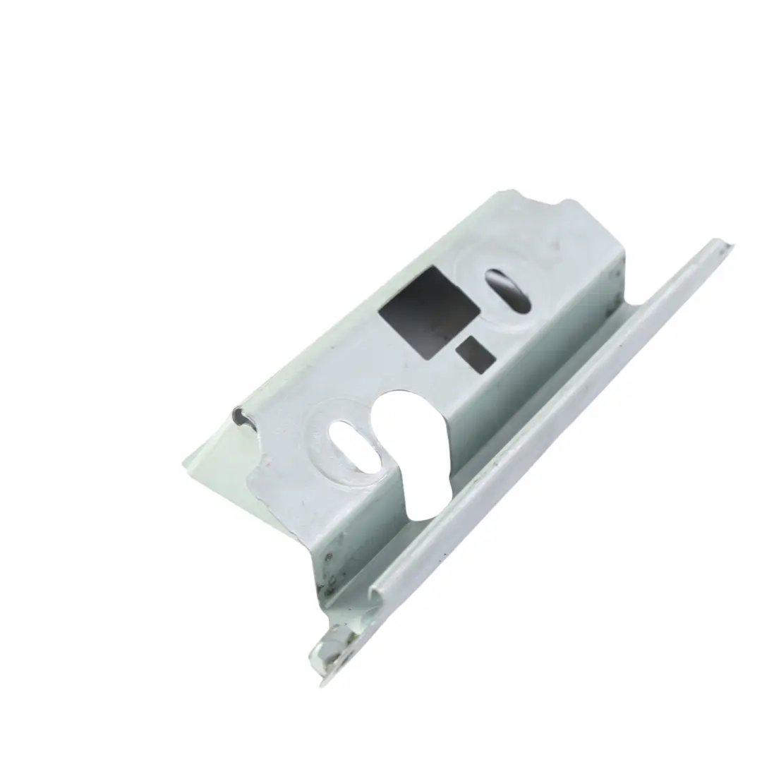 Support Fixation Poignée Hayon Coffre pour Audi A5 8T à propos du numéro de pièce 8T8827569A Audi A5 8T Support Fixation Poignée Hayon Coffre - SKU 8T8827569A - Numéro de pièce 8T8827569A