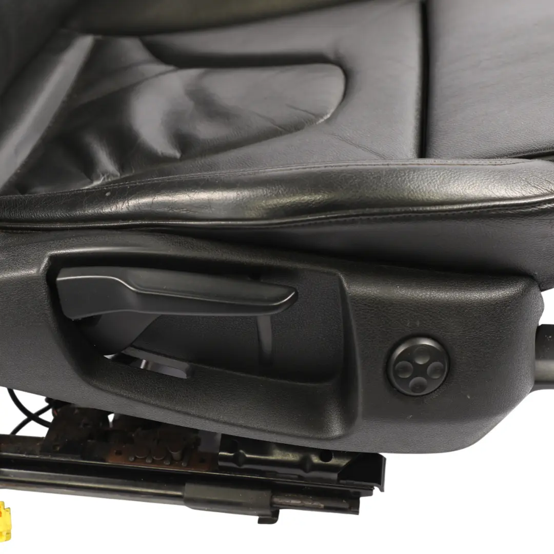 Sportback Sport Seat Front Right O/S S-Line Leather Soul Black to Audi A5 8T with Part number 8T8881806 Audi A5 8T Sportback Sport Seat Front Right O/S S-Line Leather Soul Black - SKU 8T8881806-1 - Part number 8T8881806