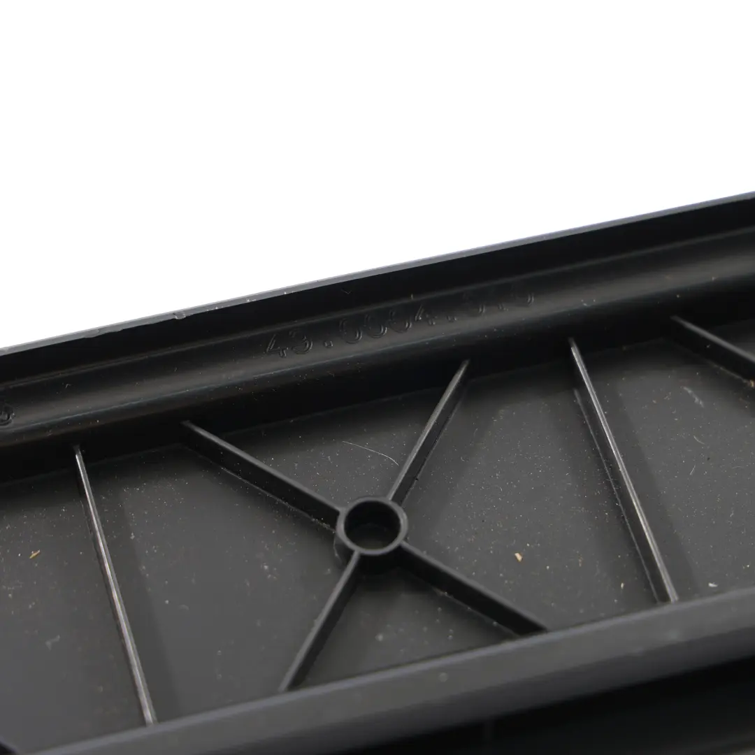 RSQ3 8U Couvercle Triangle Arrière Hayon 490004010 pour Audi Q3 à propos du numéro de pièce 8U0863995 Audi Q3 RSQ3 8U Couvercle Triangle Arrière Hayon 490004010 - SKU 8U0863995 - Numéro de pièce 8U0863995