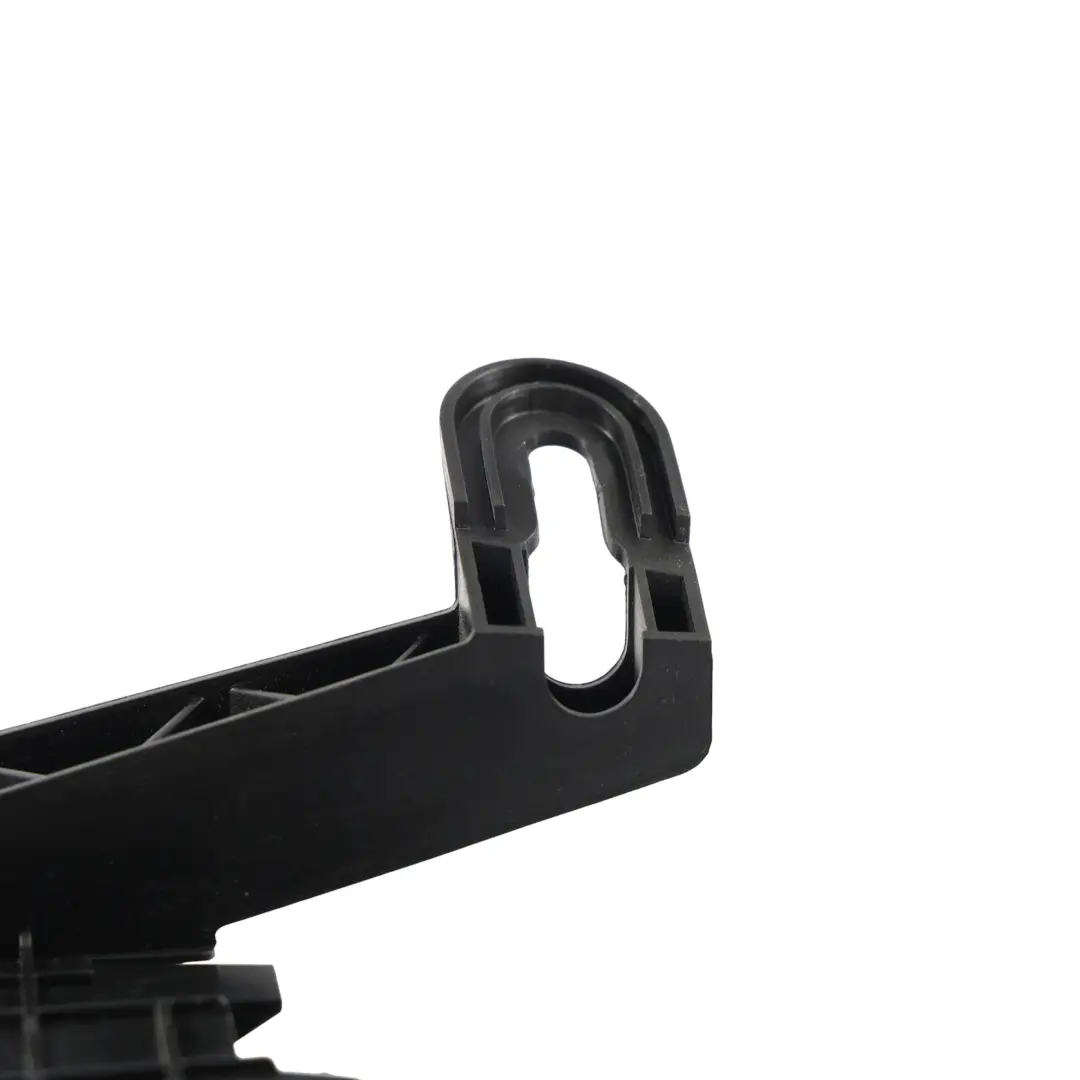 Uchwyt Mocowanie Modułu Haka Holowniczego do Audi Q3 8U o numerze 8U0907297 Audi Q3 8U Uchwyt Mocowanie Modułu Haka Holowniczego - SKU 8U0907297 - Numer Części 8U0907297