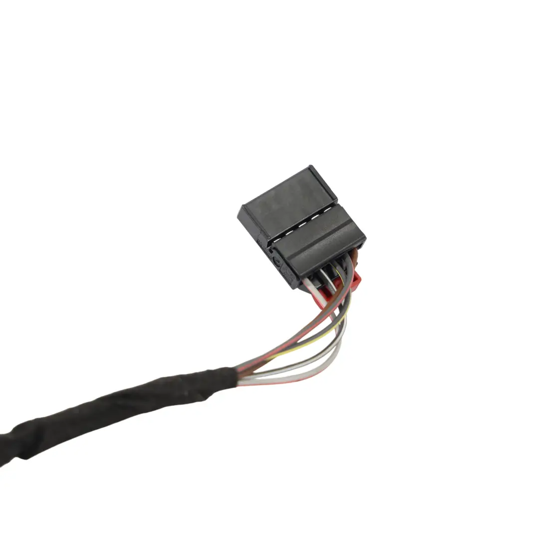 Audi Q3 8U Facelift Luz Trasera Piloto Izquierda Cableado - SKU 8U0945093N-2 - Número de pieza 8U0945093N