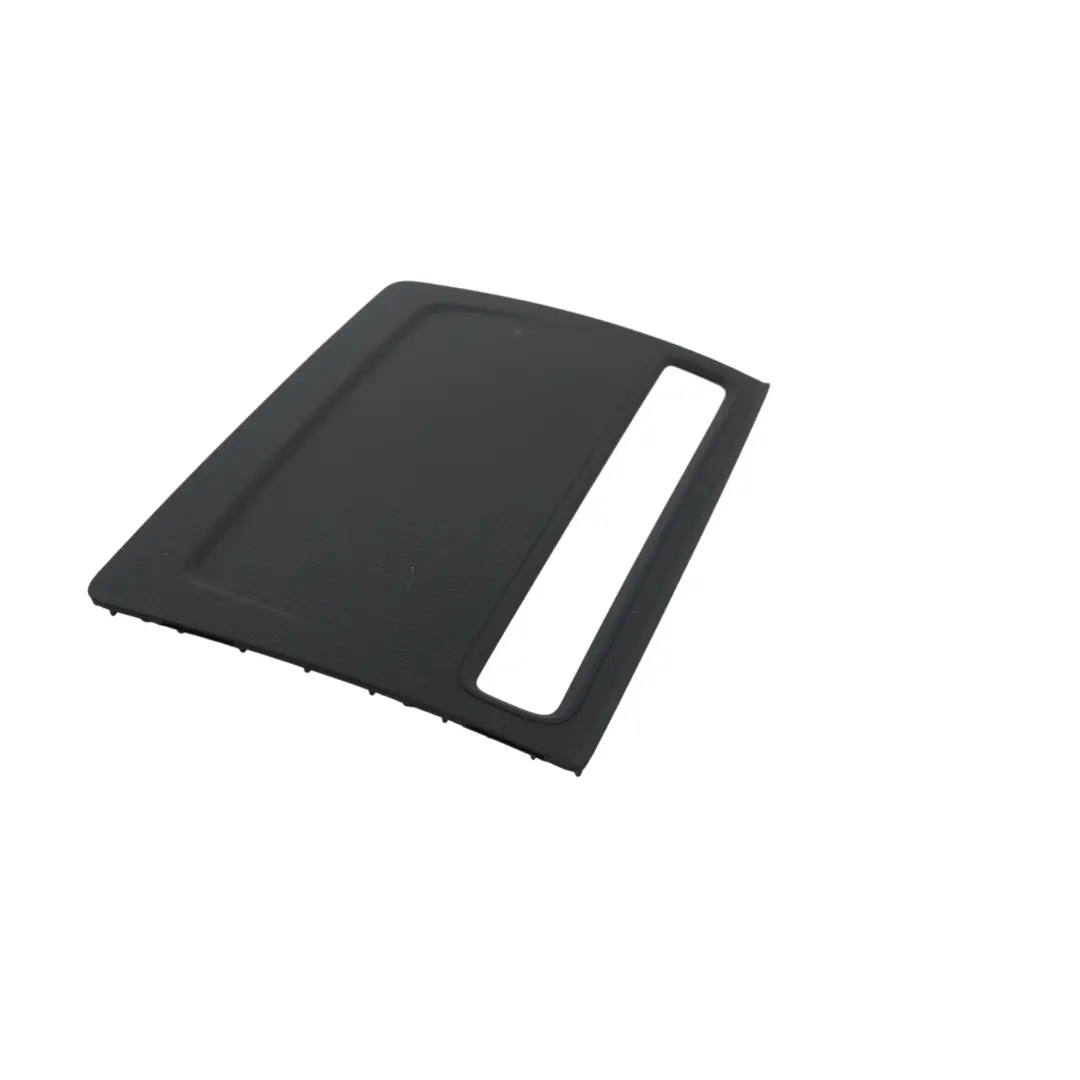 Ramka Osłona Ekranu Wyświetlacza Czarna do Audi A3 8V o numerze 8V0857186E Audi A3 8V Ramka Osłona Ekranu Wyświetlacza Czarna - SKU 8V0857186E-1 - Numer Części 8V0857186E