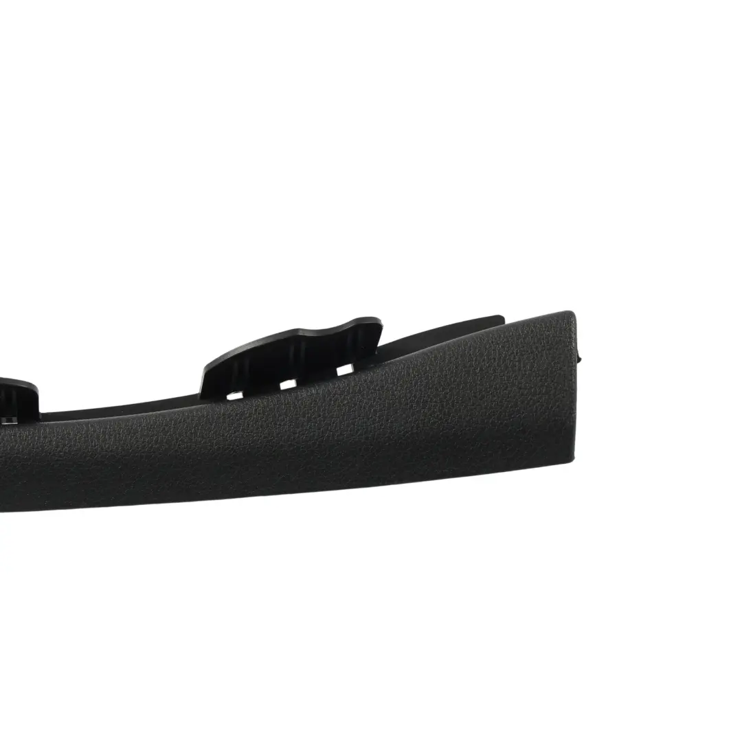 Garniture Tableau de Bord Montant A Centre Noir Droit pour Audi A3 8V à propos du numéro de pièce 8V0868204 Audi A3 8V Garniture Tableau de Bord Montant A Centre Noir Droit - SKU 8V0868204 - Numéro de pièce 8V0868204