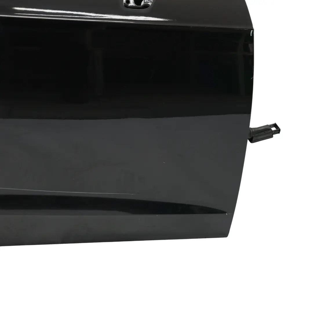 Puerta Delantera Derecha Phantom Black Negro - Z9Y para Audi A3 8V con número de pieza 8V4831052B Audi A3 8V Puerta Delantera Derecha Phantom Black Negro - Z9Y - SKU 8V4831052B-PHB - Número de pieza 8V4831052B