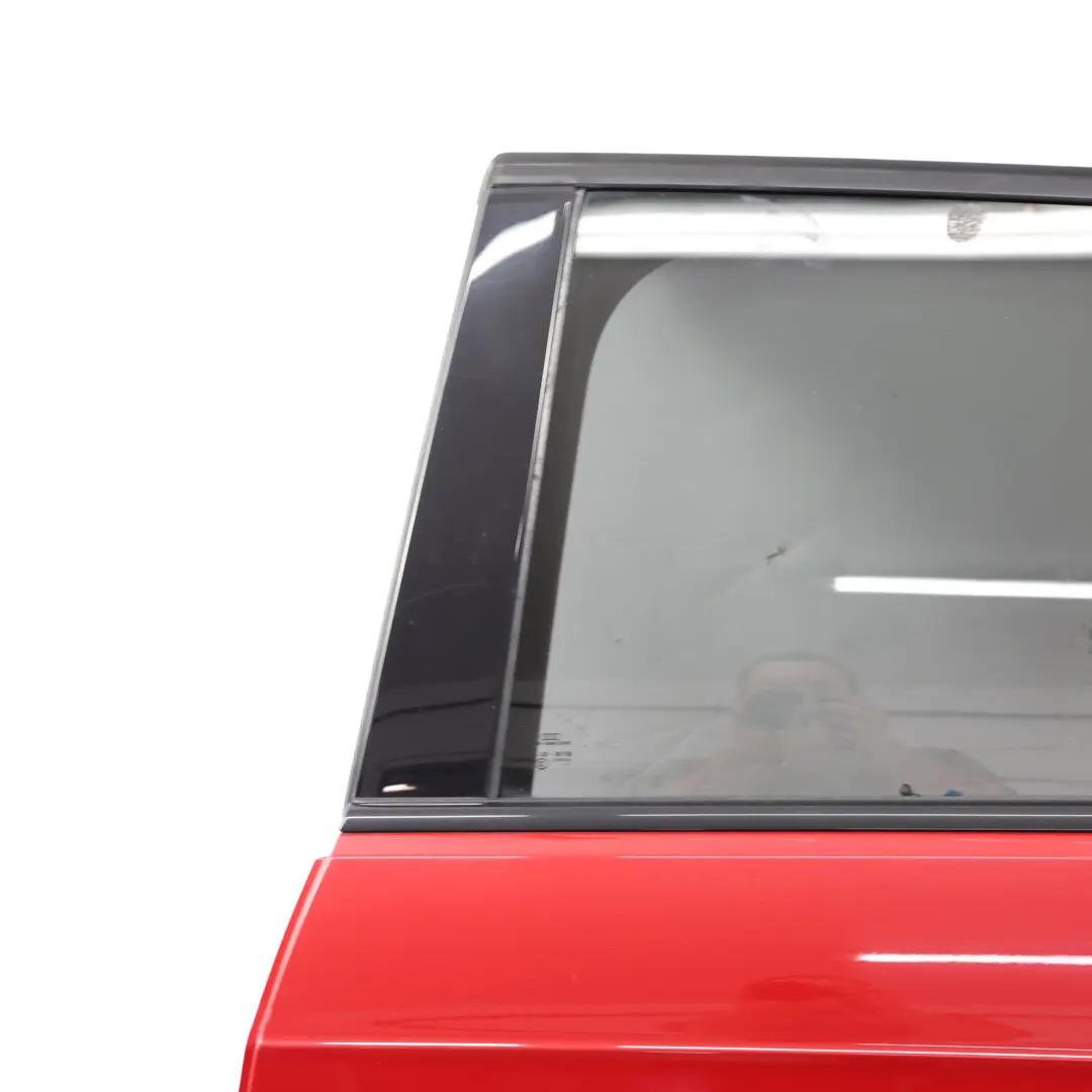 Sportback Porta Posteriore Sinistra Rosso Tango Metallizzato Y3U per Audi A3 8V con numero di parte 8V4833051B Audi A3 8V Sportback Porta Posteriore Sinistra Rosso Tango Metallizzato Y3U - SKU 8V4833051B-TAR - Numero di parte 8V4833051B