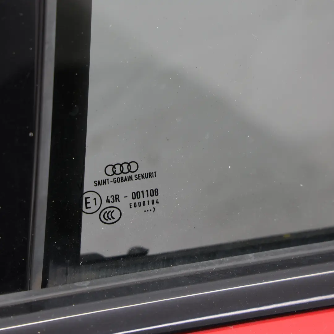 Audi A3 8V Sportback Porte Arrière Gauche Rouge Tango Métallisé Y3U - SKU 8V4833051B-TAR - Numéro de pièce 8V4833051B