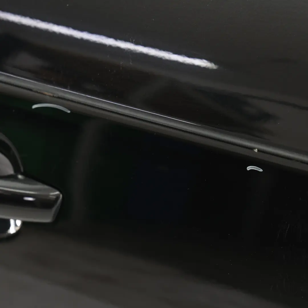 Sportback Porta Posteriore Destra Phantom Black Nero - Z9Y per Audi A3 8V con numero di parte 8V4833052B Audi A3 8V Sportback Porta Posteriore Destra Phantom Black Nero - Z9Y - SKU 8V4833052B-PHB - Numero di parte 8V4833052B