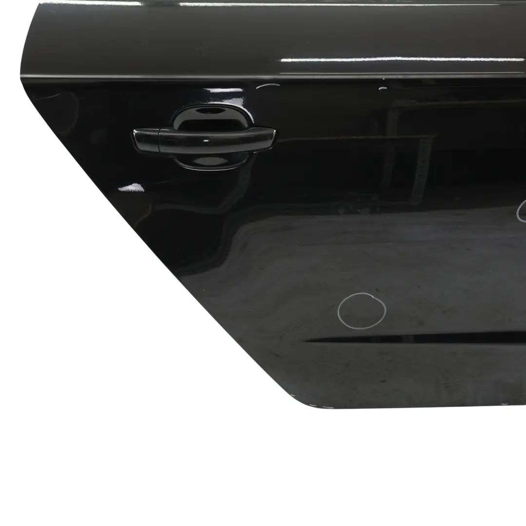 Sportback Puerta Trasera Derecha Phantom Black Negro - Z9Y para Audi A3 8V con número de pieza 8V4833052B Audi A3 8V Sportback Puerta Trasera Derecha Phantom Black Negro - Z9Y - SKU 8V4833052B-PHB - Número de pieza 8V4833052B