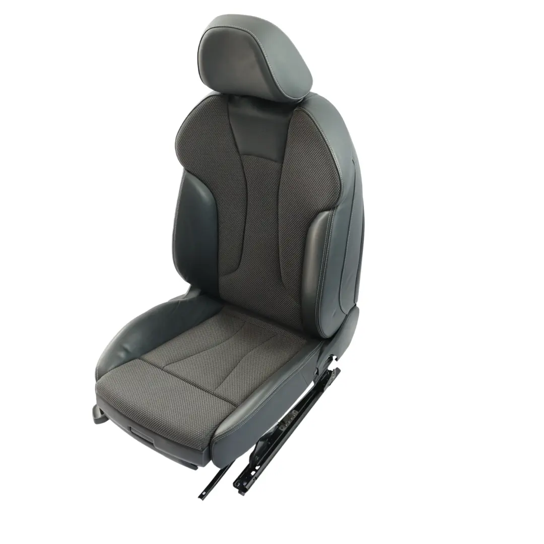 Sedile Anteriore Sport Interno Semi Pelle Nero Grigio Destro per Audi A3 8V 5 Porte con numero di parte 8V4881806AN Audi A3 8V 5 Porte Sedile Anteriore Sport Interno Semi Pelle Nero Grigio Destro - SKU 8V4881806AN-1 - Numero di parte 8V4881806AN
