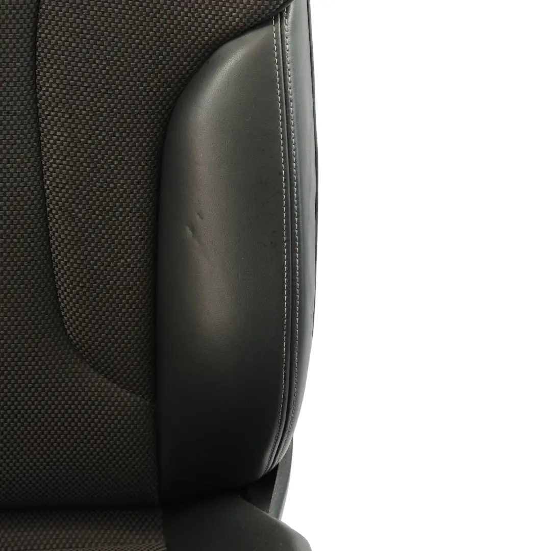 Door Fotel Przedni Prawy Sportowy Półskóra Czarno-Szara do Audi A3 8V 5 o numerze 8V4881806AN Audi A3 8V 5 Door Fotel Przedni Prawy Sportowy Półskóra Czarno-Szara - SKU 8V4881806AN-1 - Numer Części 8V4881806AN