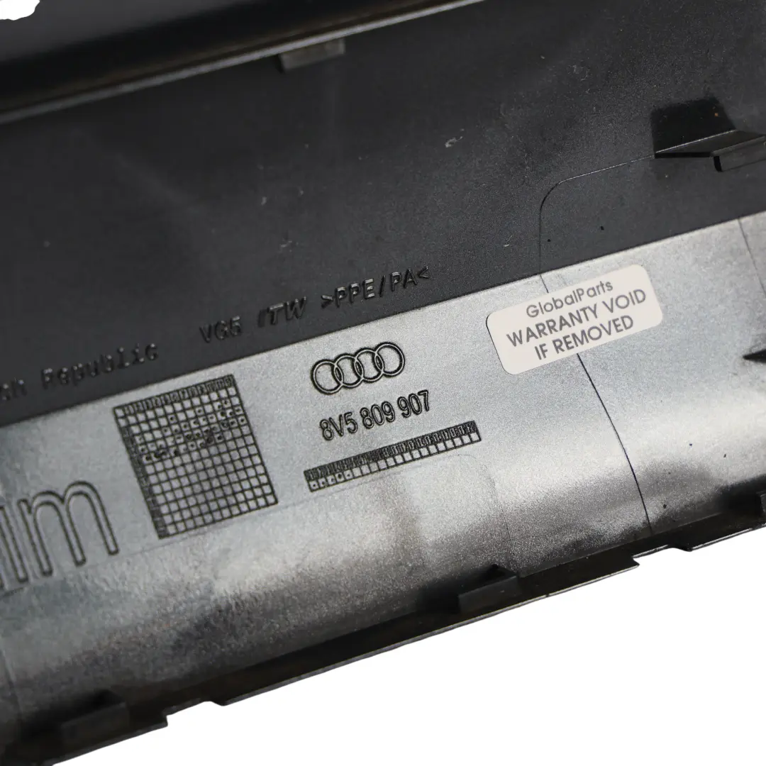 Trappe Réservoir Carburant Gris Daytona Nacré Z7S pour Audi A3 8V à propos du numéro de pièce 8V5809907 Audi A3 8V Trappe Réservoir Carburant Gris Daytona Nacré Z7S - SKU 8V5809907-DGR - Numéro de pièce 8V5809907