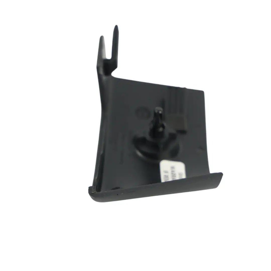 Cache Charnière Couvercle Hayon Noir Gauche pour Audi A3 8V à propos du numéro de pièce 8V5827231 Audi A3 8V Cache Charnière Couvercle Hayon Noir Gauche - SKU 8V5827231 - Numéro de pièce 8V5827231