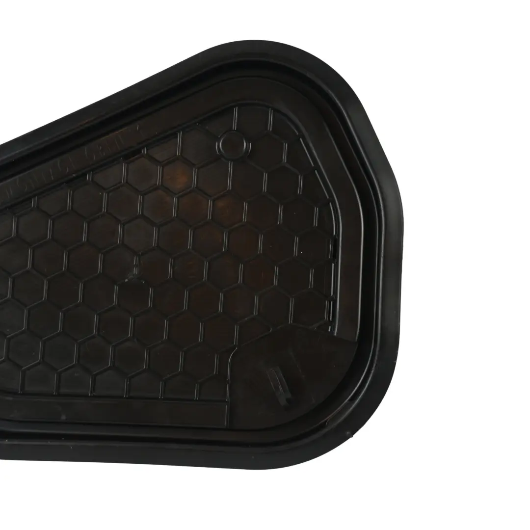 Pannello Rivestimento Portiera Posteriore Sinistro per Audi A3 8V con numero di parte 8V5839915 Audi A3 8V Pannello Rivestimento Portiera Posteriore Sinistro - SKU 8V5839915 - Numero di parte 8V5839915