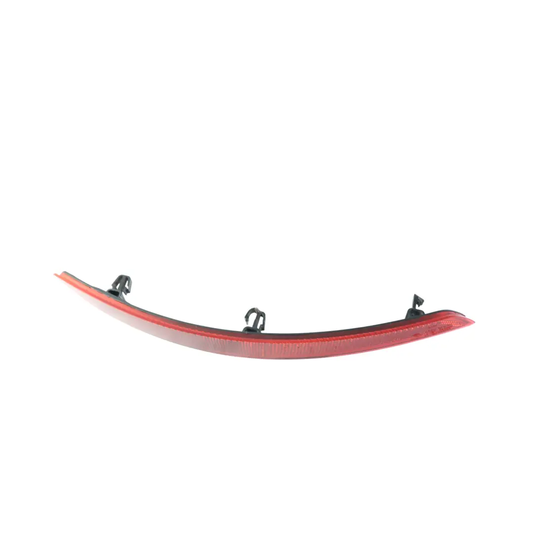 Réflecteur Pare-Chocs Arrière Droit pour Audi A3 S3 8V à propos du numéro de pièce 8V5945106B Audi A3 S3 8V Réflecteur Pare-Chocs Arrière Droit - SKU 8V5945106B - Numéro de pièce 8V5945106B