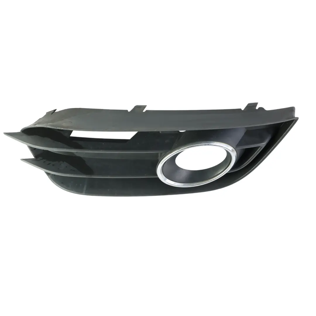 Audi A1 8X Stoßstange Vorne Untere Grill Zierleiste Rechts - SKU 8X0807682A - Teilenummer 8X0807682A