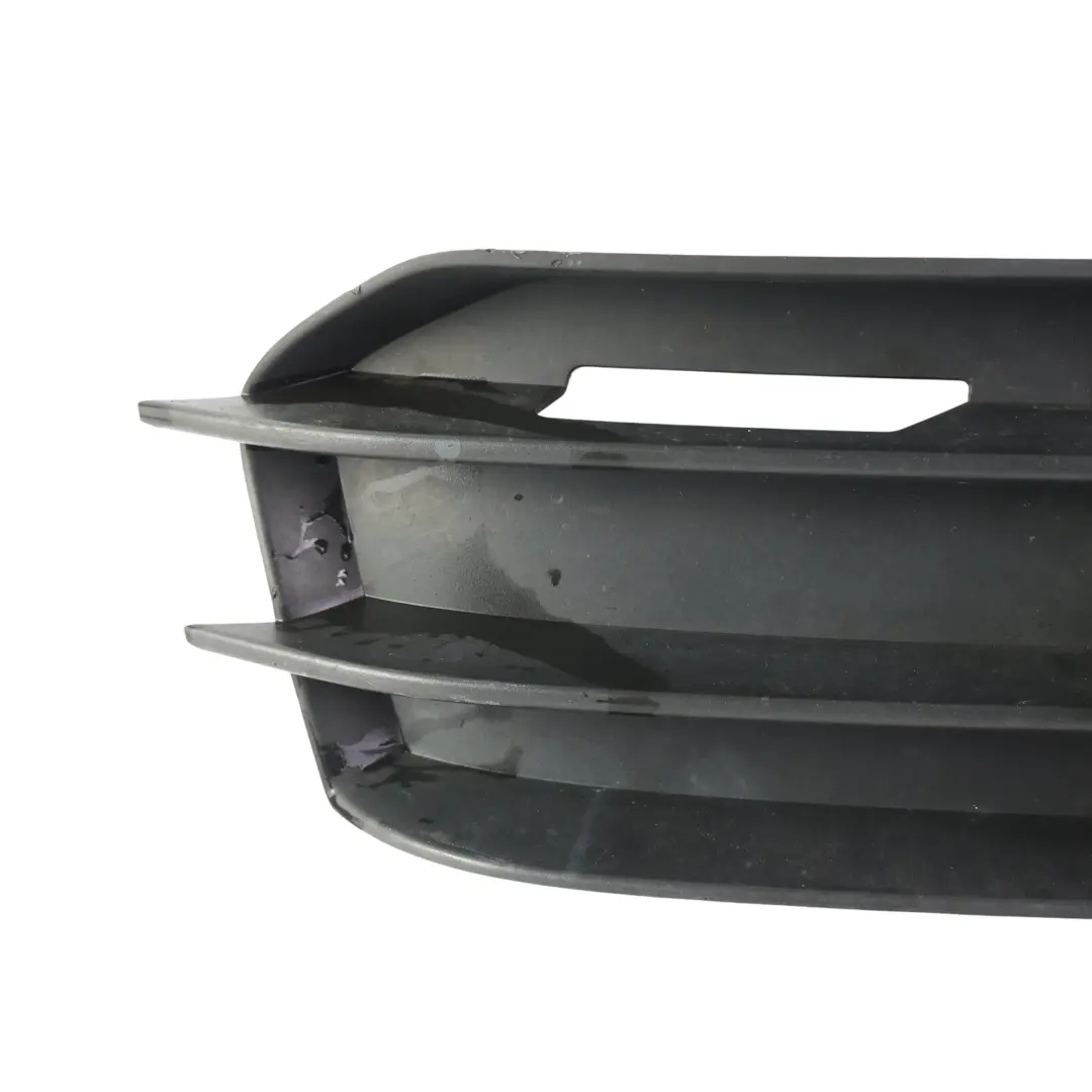 Audi A1 8X Kratka Zderzaka Przednia Dolna Prawa - SKU 8X0807682A - Numer Części 8X0807682A