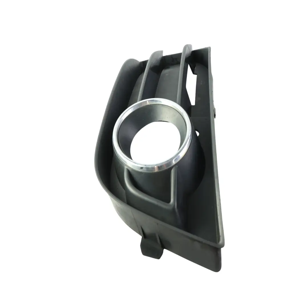Audi A1 8X Stoßstange Vorne Untere Grill Zierleiste Rechts - SKU 8X0807682A - Teilenummer 8X0807682A