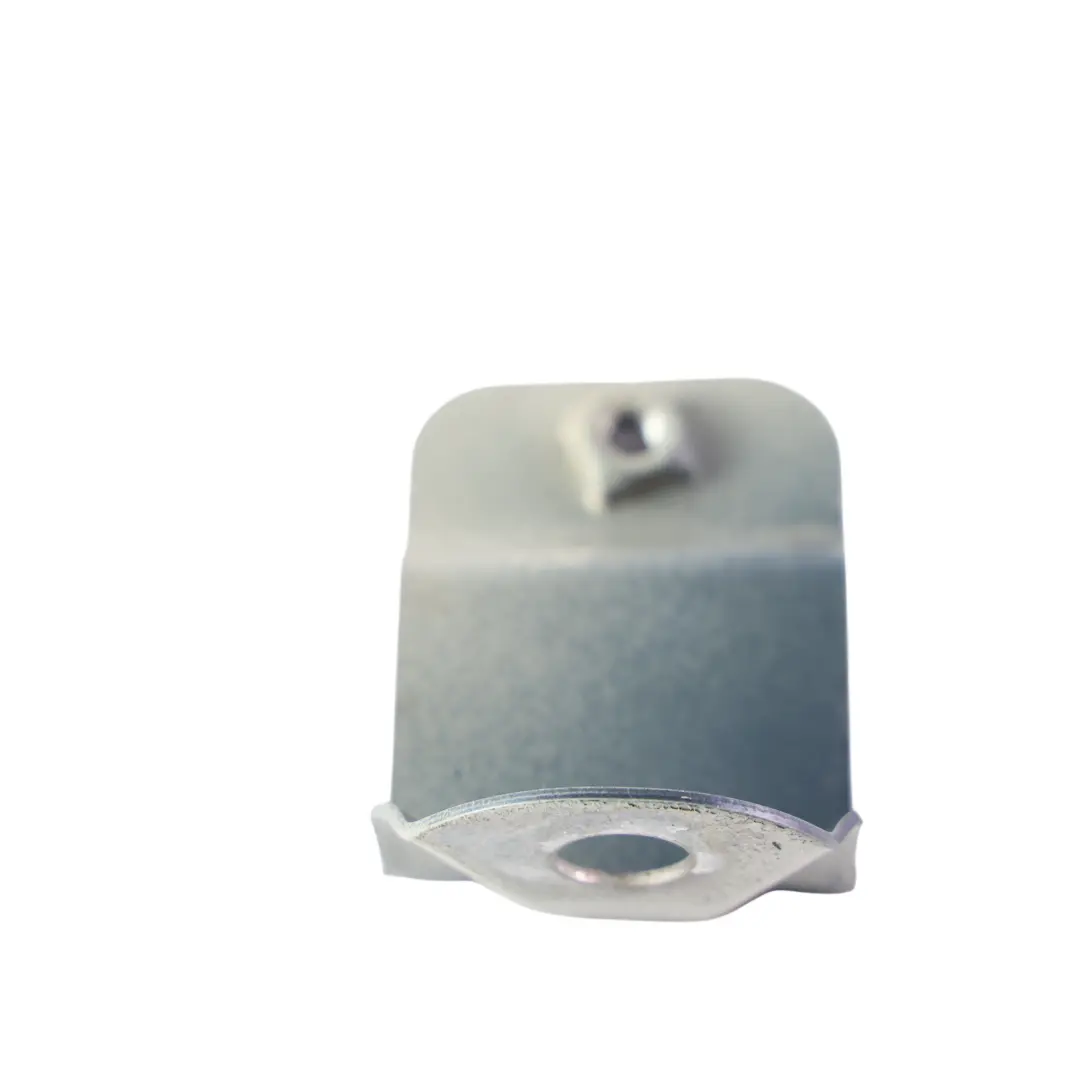 Supporto Parafango Ant. Sinistro Blu Utopia Metallizzato X5L 8X0821168 per Audi A1 con numero di parte 8X0821167 Audi A1 Supporto Parafango Ant. Sinistro Blu Utopia Metallizzato X5L 8X0821168 - SKU 8X0821167-UBL - Numero di parte 8X0821167